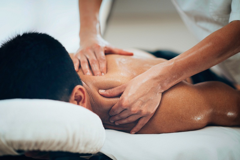 Un massage thérapeutique